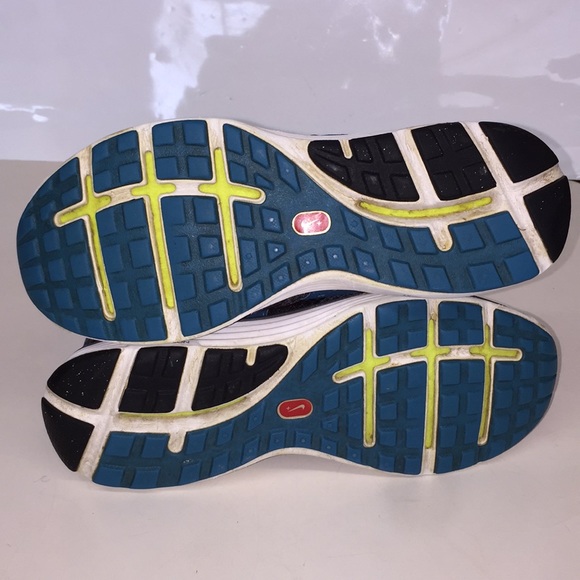 Women’s Nike Sneakers Size 7.5 turquoise and gray - Picture 8 of 8